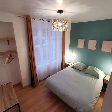 Les appartements du centre, refaits à neuf, climatisés, hyper centre, 50m à pieds des commerces, restaurants, parking gratuit Salies-de-Béarn Exterior foto
