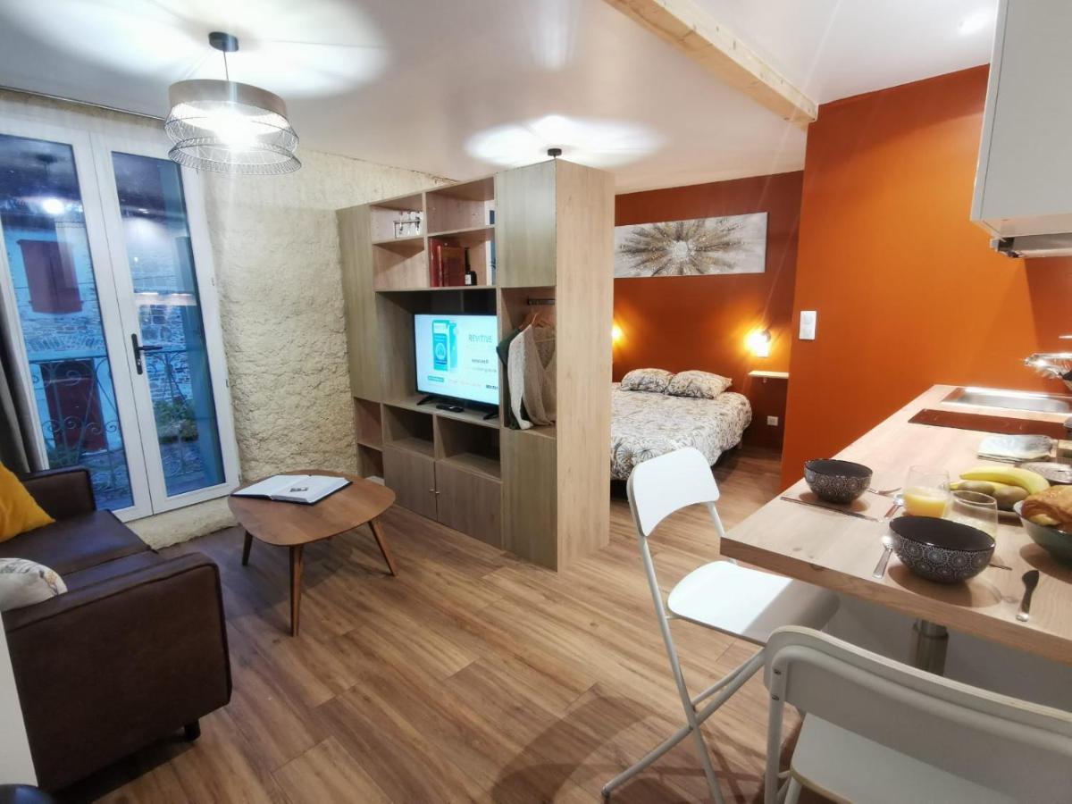 Du Centre: Renovated City-center Flats With Ac * Salies-de-Bearn