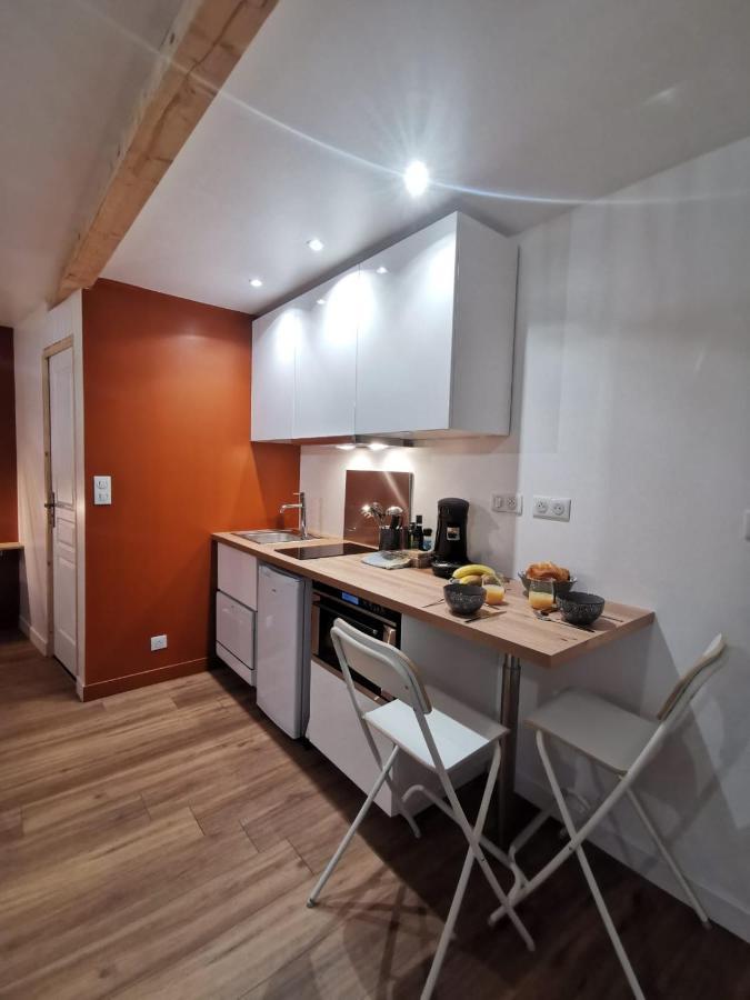 Du Centre: Renovated City-center Flats With Ac * Salies-de-Bearn