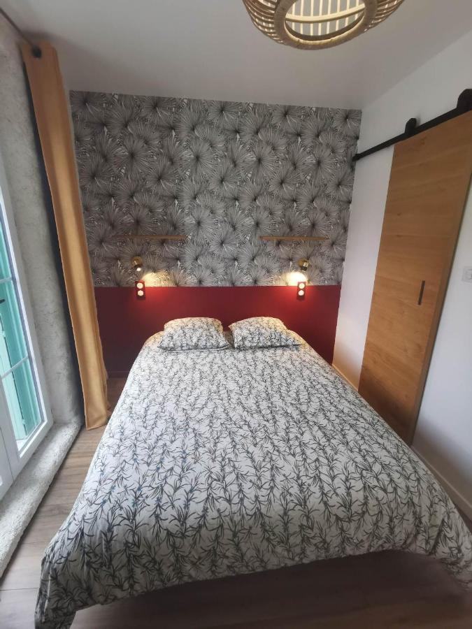 Du Centre: Renovated City-center Flats With Ac Apartment Salies-de-Bearn
